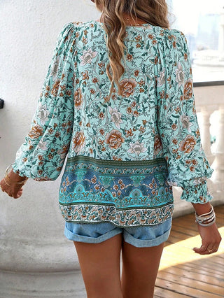 Hanney | Women’s Summer Blouse with Batwing Sleeves and V-Neckline
