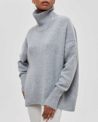 Stella | Women's Oversized Sweater with Ribbed Turtleneck Collar