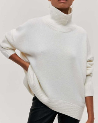 Stella | Women's Oversized Sweater with Ribbed Turtleneck Collar