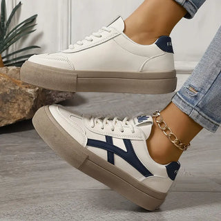 Gwenda | Women's Orthopedic Low-Top Sneakers with Supportive Platform Sole and Padded Collars