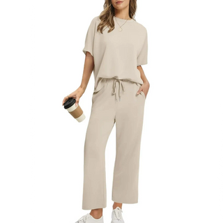 Aura | Women’s Casual Short Sleeve Top and Pants Set
